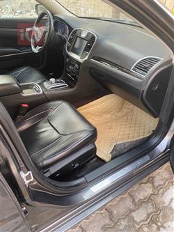 کرایسلەر 300